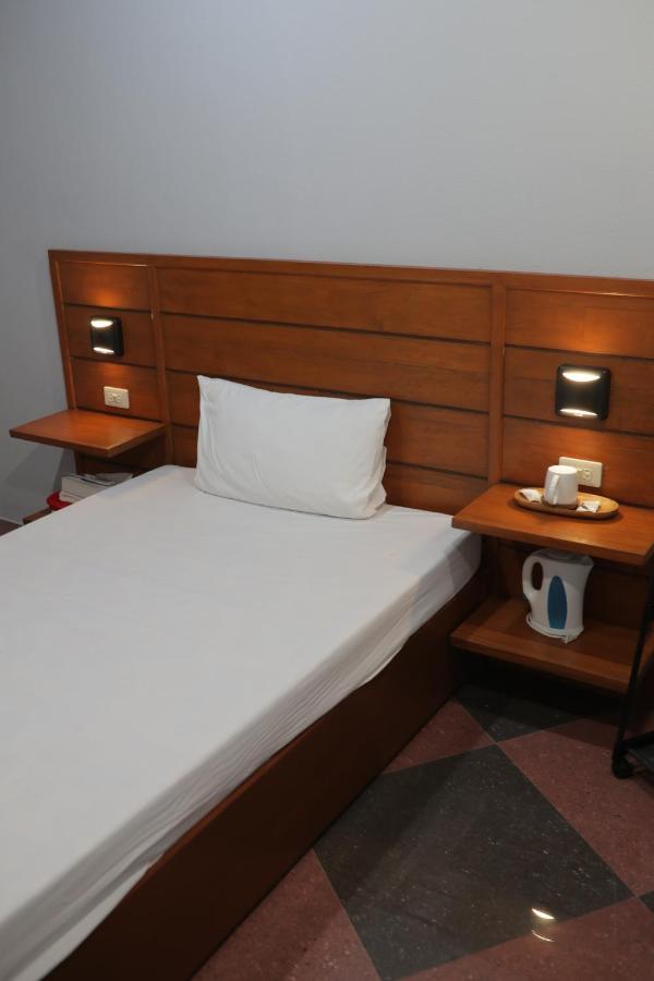 Cerca Hotel 발라박 외부 사진