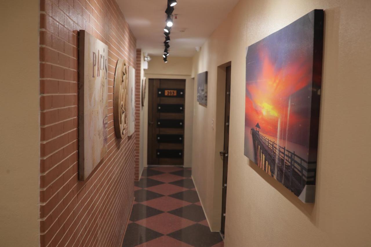 Cerca Hotel 발라박 외부 사진